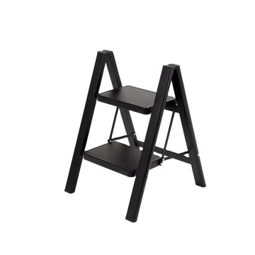 TWO STEP LADDER
